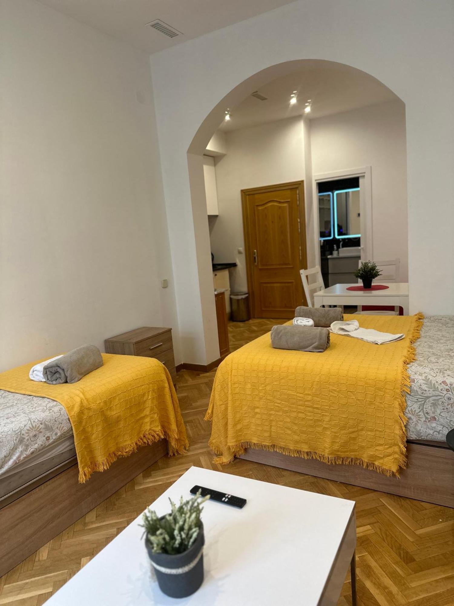 Piso Centro Madrid Infantas Lägenhet Exteriör bild